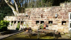 garden wall in Smelthouses