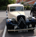 A member car of the Citroen Traction Club 1